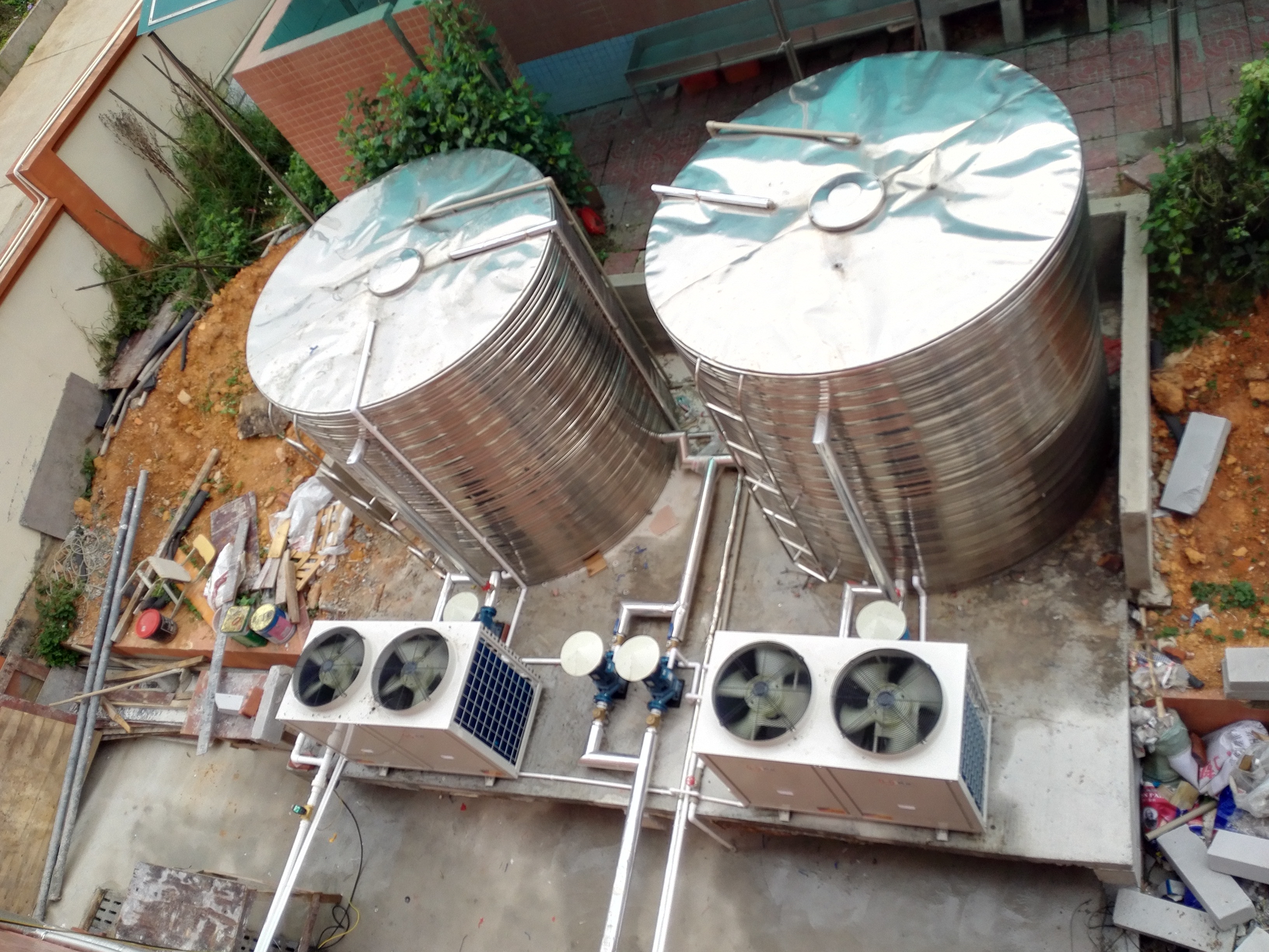 臺(tái)山市怡霖學(xué)?？諝饽軣崴こ贪咐? width=